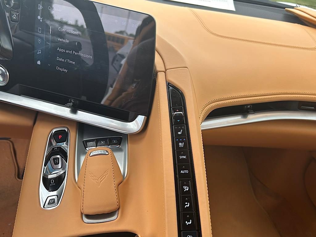 Used 2024 Chevrolet Corvette Stingray Premium Cpe w/ 3LT image 22