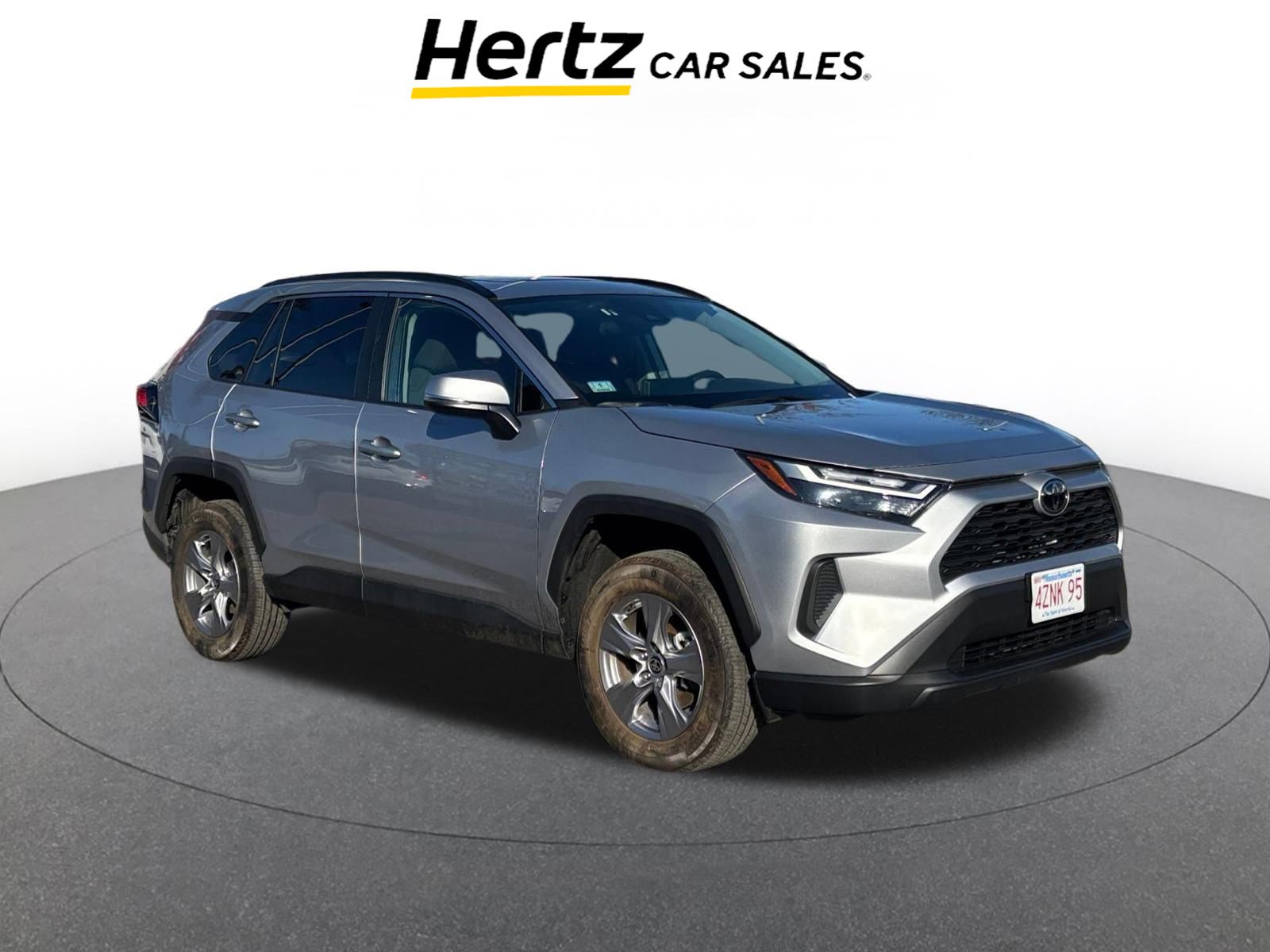 Used 2025 Toyota RAV4 XLE image 1