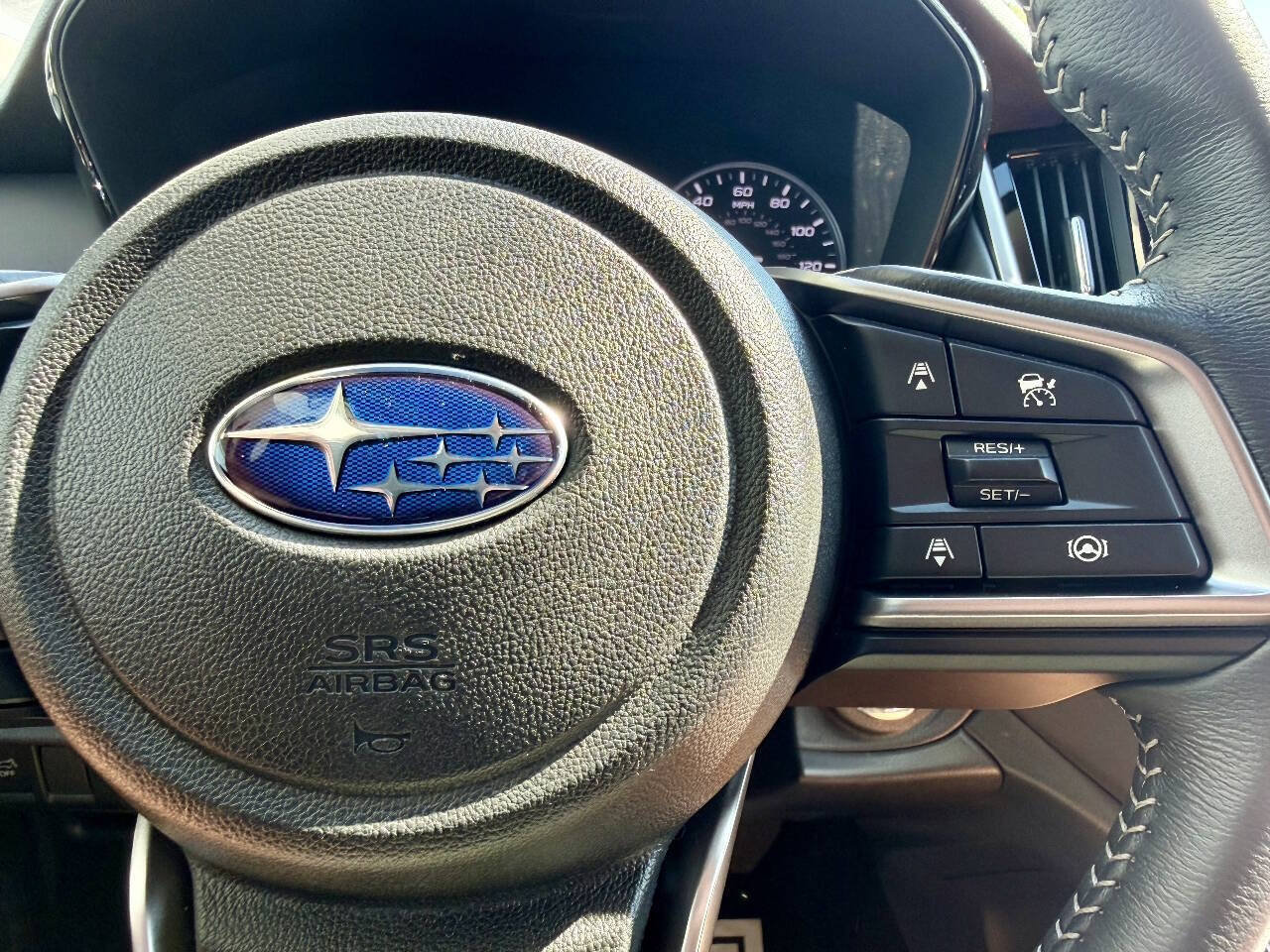 Used 2025 Subaru Outback Premium AWD/4WD image 39