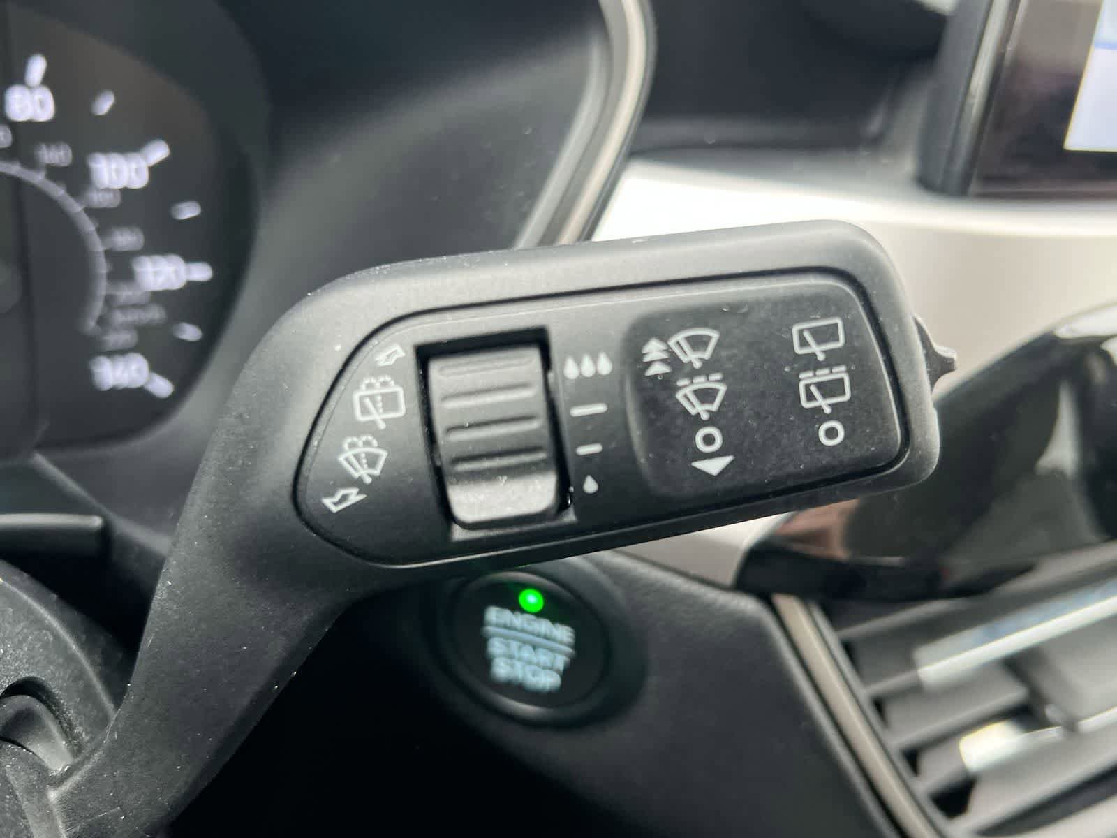 Used 2020 Ford Escape SE AWD/4WD image 25