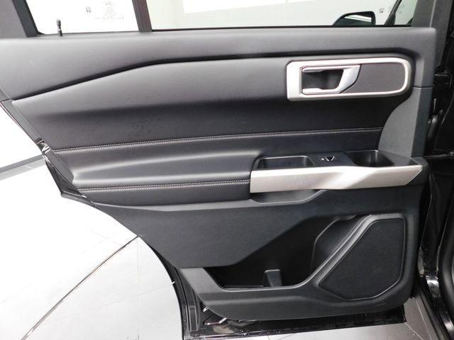 Used 2023 Ford Explorer XLT w/ Equipment Group 202A image 25