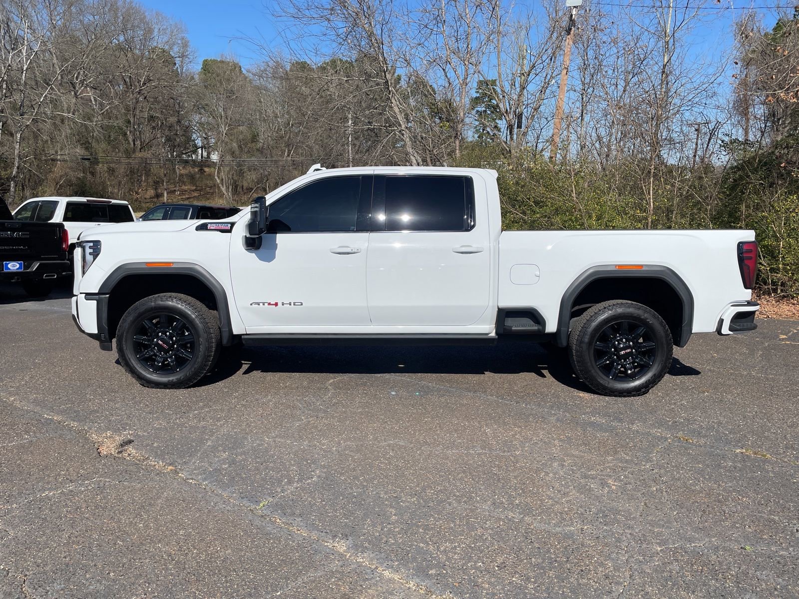 Used 2024 GMC Sierra 2500 AT4 w/ AT4 Premium Plus Package image 2