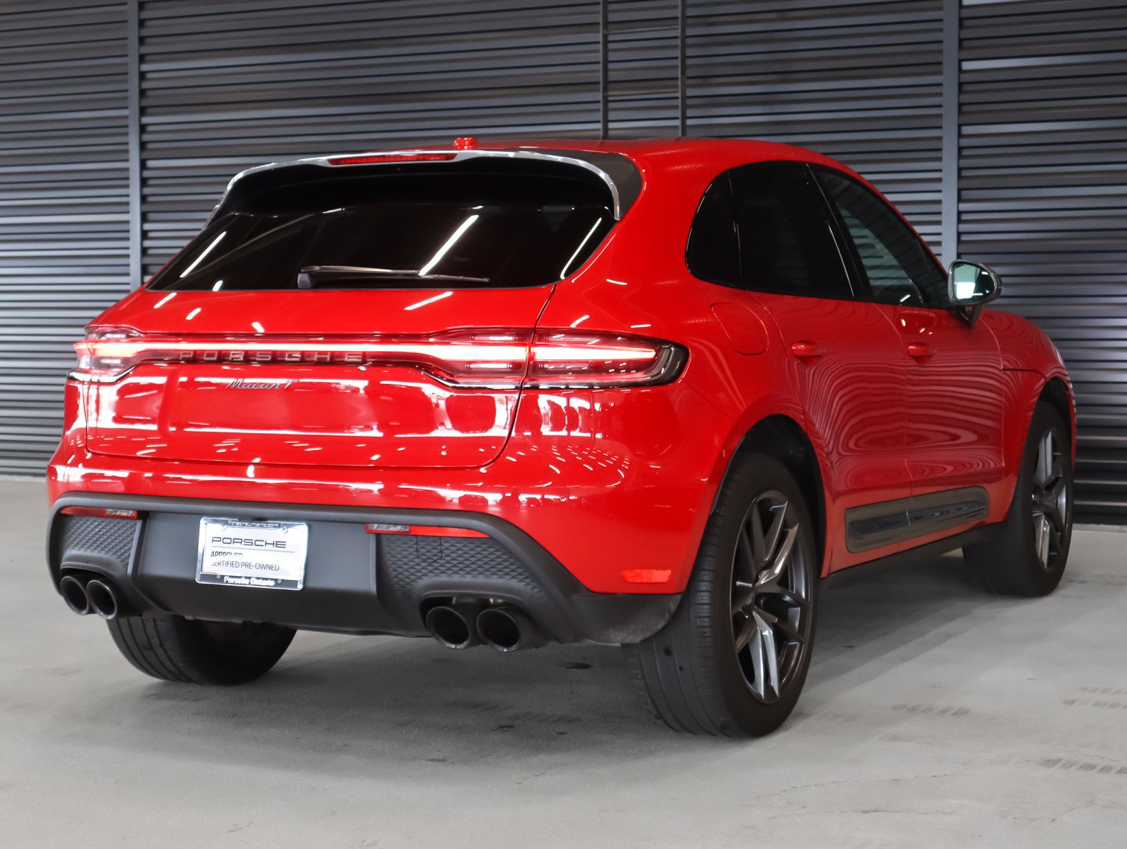 Certified 2024 Porsche Macan Turbo w/ Premium Plus Package image 9