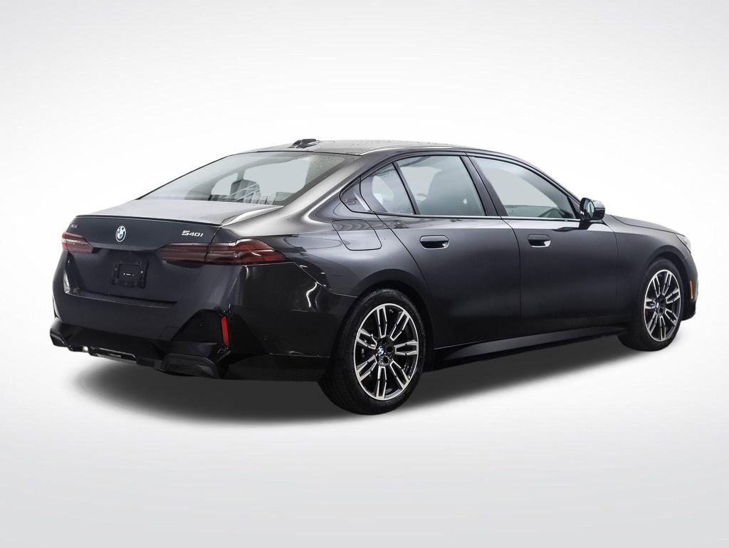 Used 2026 BMW 540i xDrive AWD/4WD image 5
