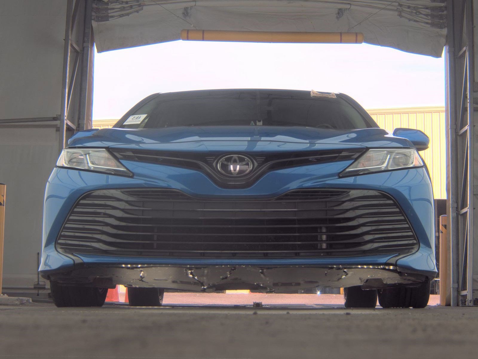 Used 2020 Toyota Camry LE w/ Carpet Mat Package image 4