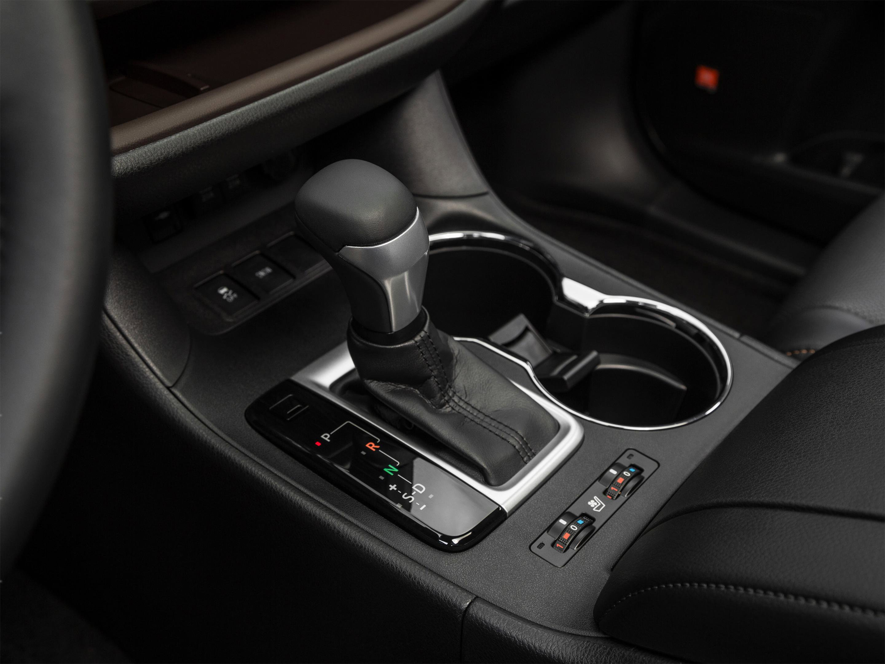 Used 2019 Toyota Highlander Limited Platinum FWD image 28