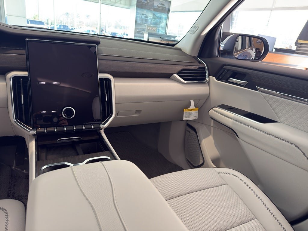New 2026 GMC Acadia Denali w/ Super Cruise Package image 25