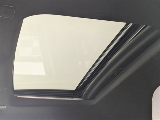 Used 2022 GMC Sierra 1500 AT4 w/ AT4 Premium Package image 13