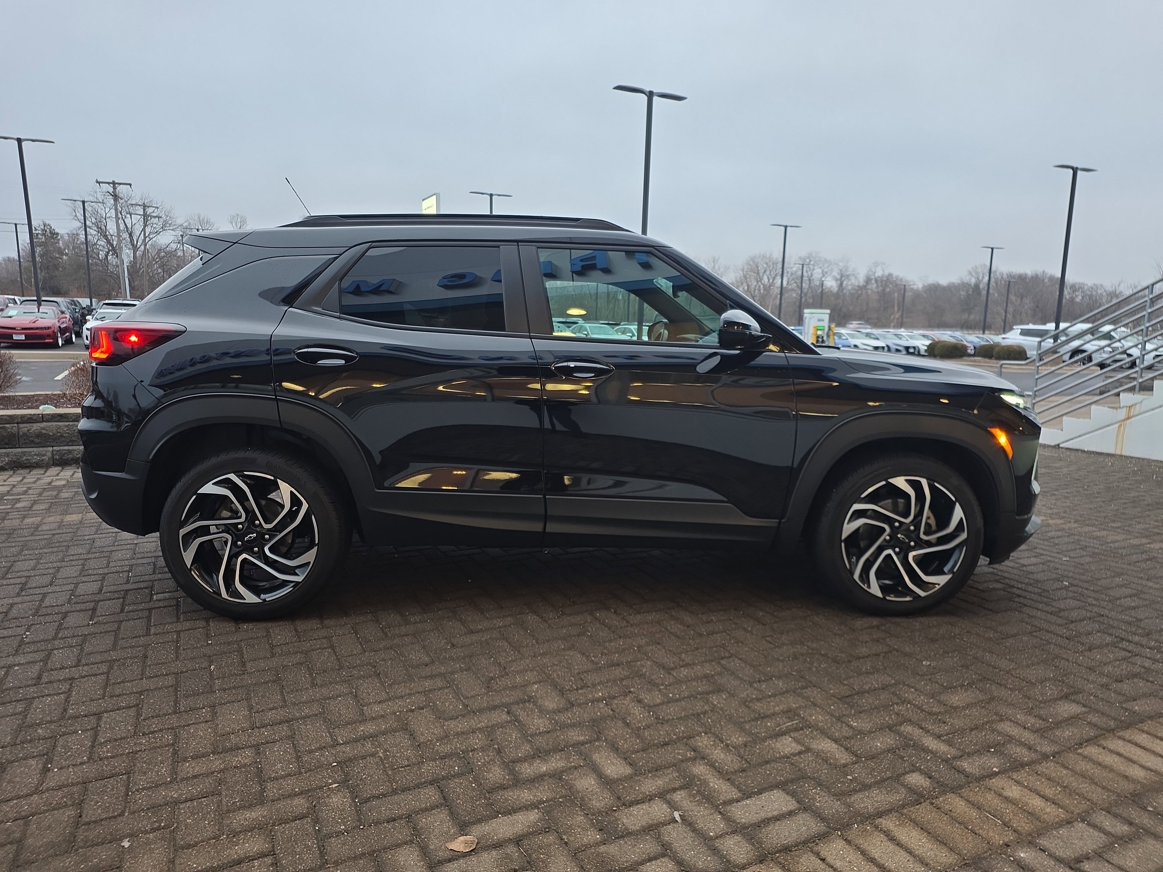 Used 2024 Chevrolet TrailBlazer RS w/ Convenience Package image 6