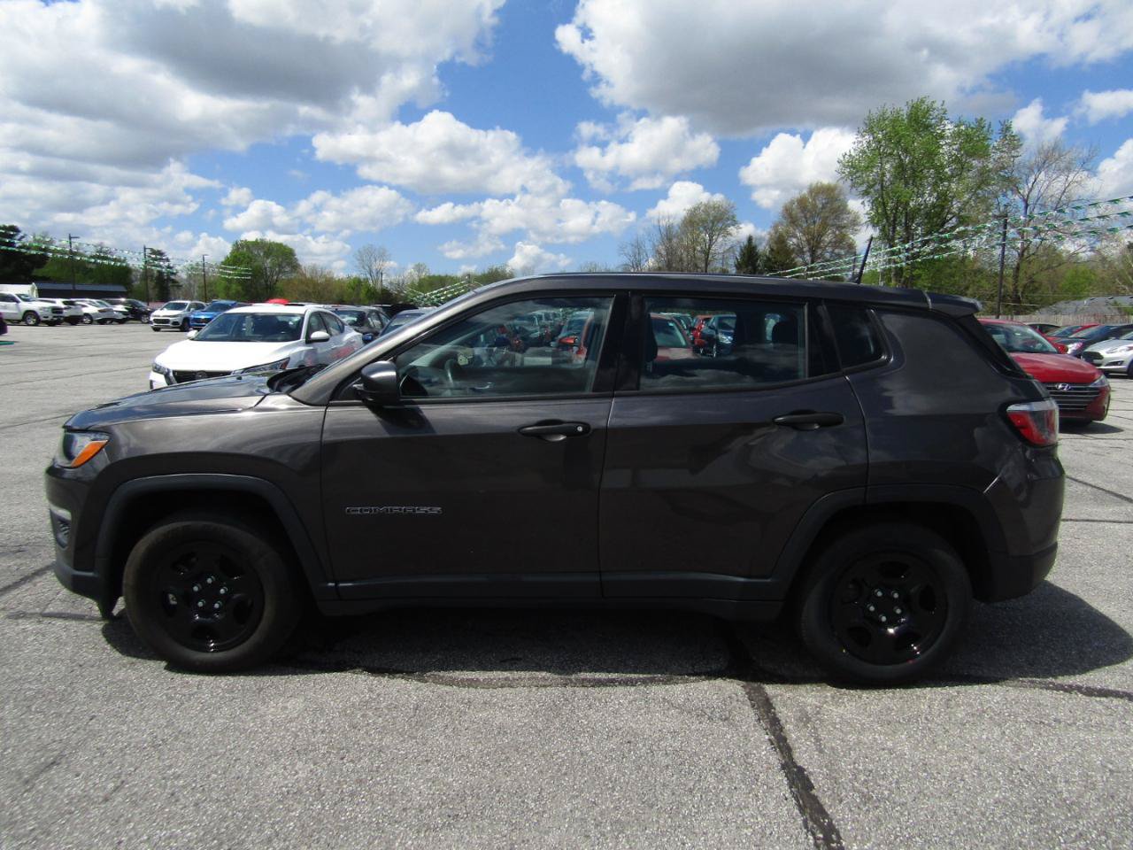Used 2018 Jeep Compass Sport w/ Cold Weather Group FWD image 4