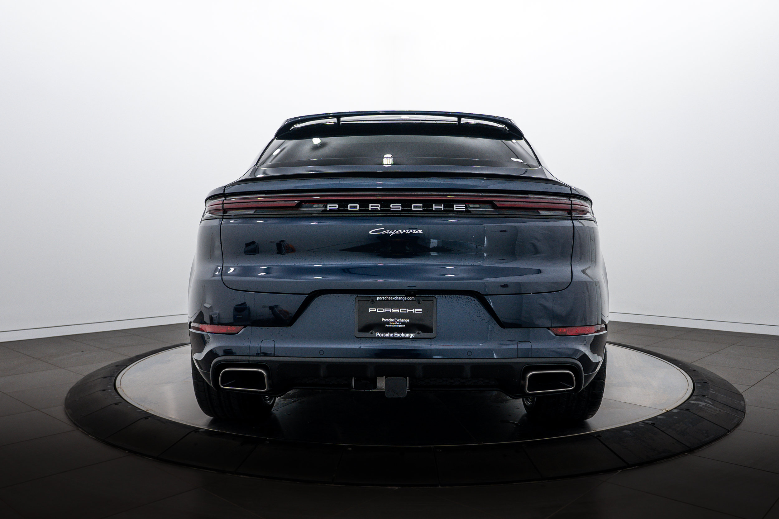 New 2026 Porsche Cayenne Coupe AWD/4WD image 6