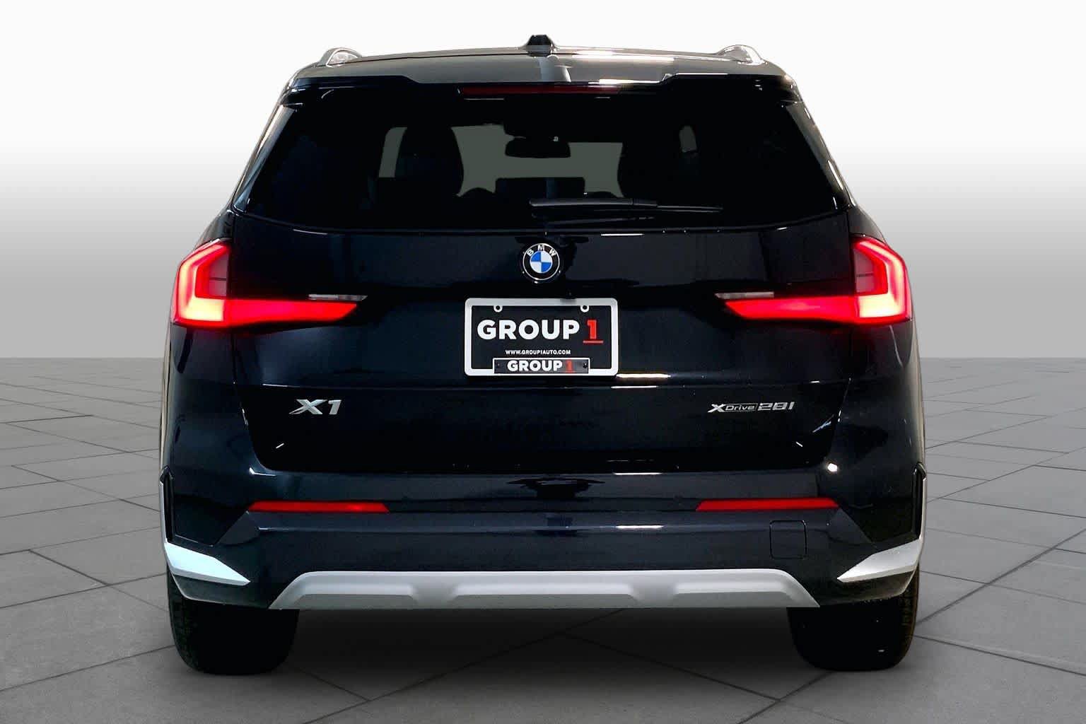New 2026 BMW X1 xDrive28i w/ Technology Package AWD/4WD image 4