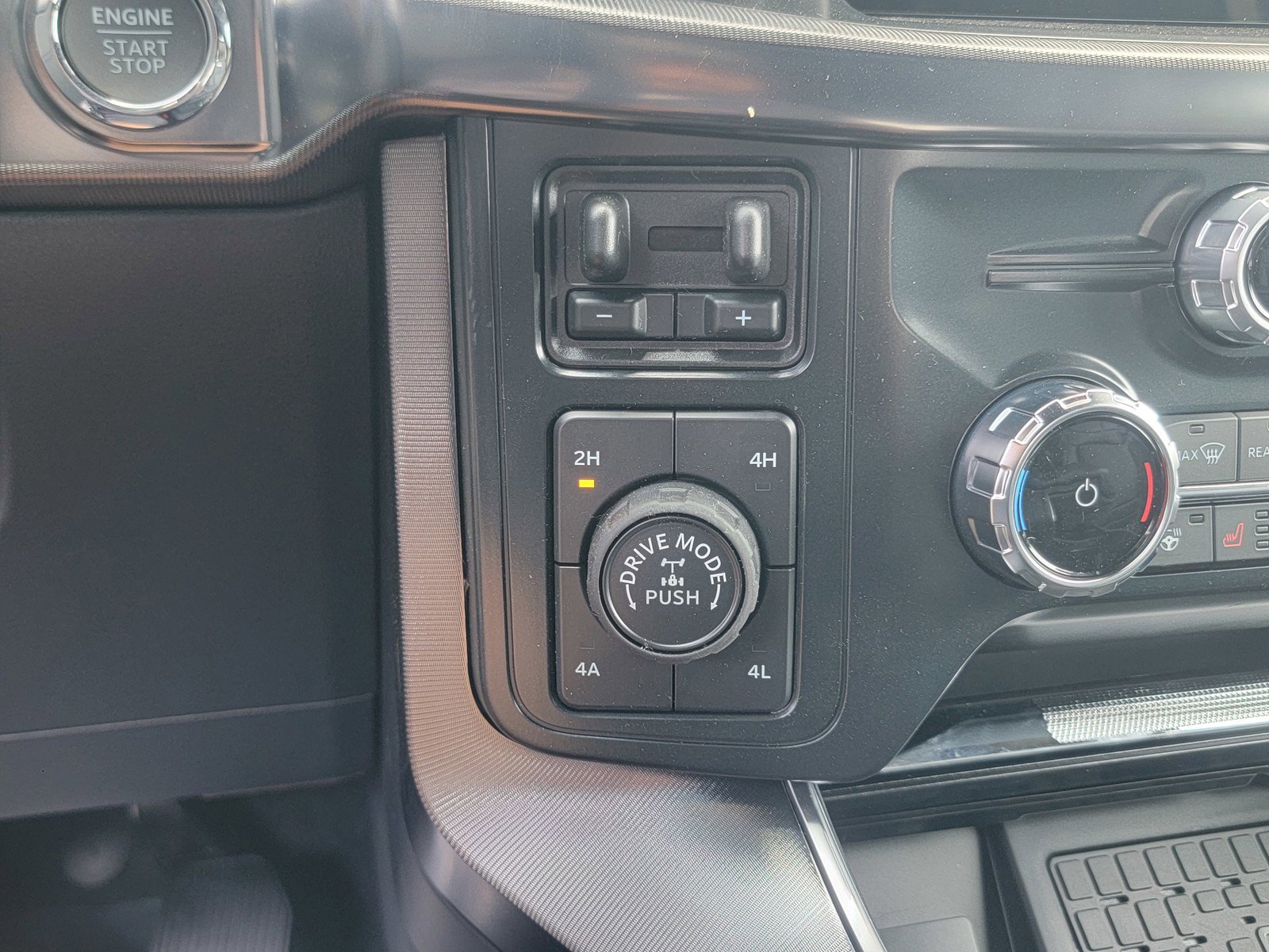 New 2025 Ford F150 Platinum w/ Equipment Group 702A High image 21