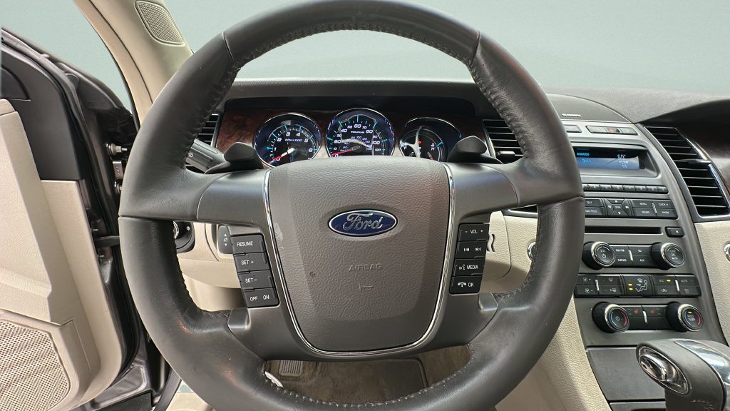 Used 2011 Ford Taurus SEL w/ 202A Rapid Spec Order Code FWD image 15