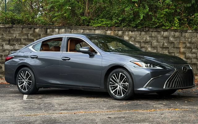 Certified 2024 Lexus ES 300h w/ Premium Package FWD image 2