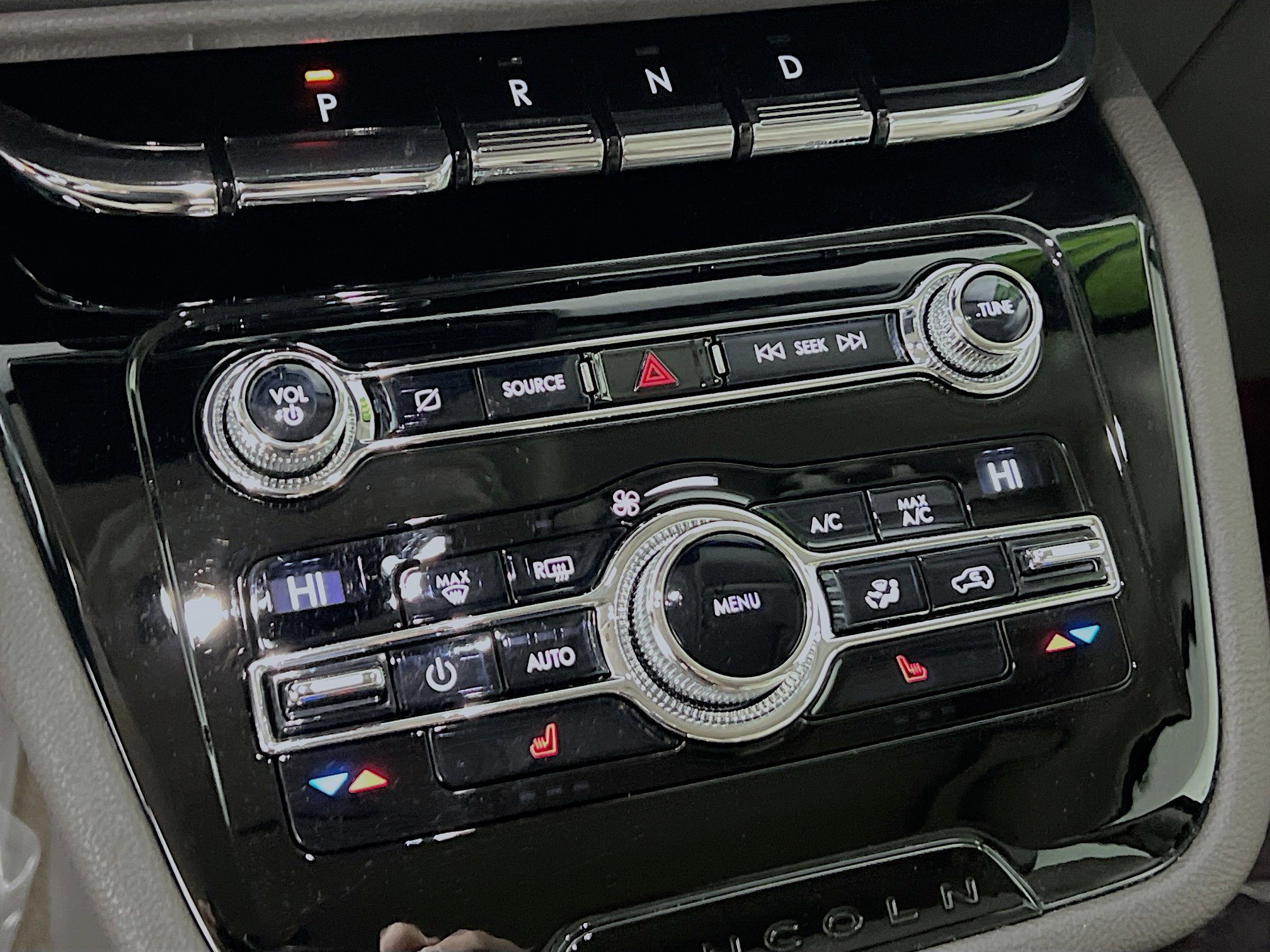 Used 2020 Lincoln Corsair FWD w/ Convenience Package image 26