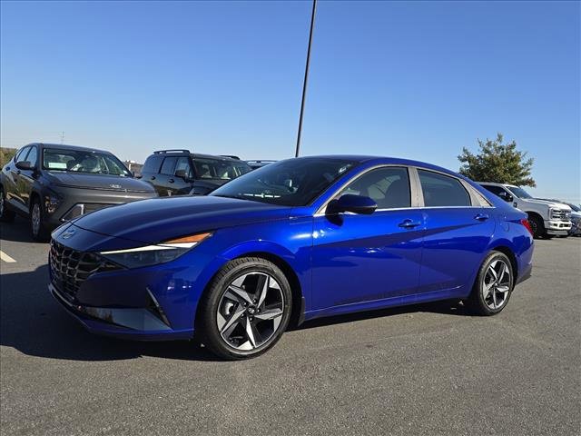 Certified 2023 Hyundai Elantra Limited w/ Winter Weather Package image 6