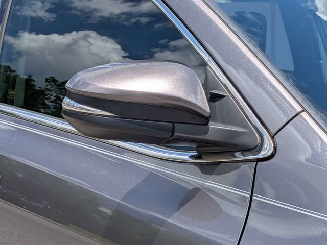 Used 2019 Toyota Highlander XLE FWD image 10