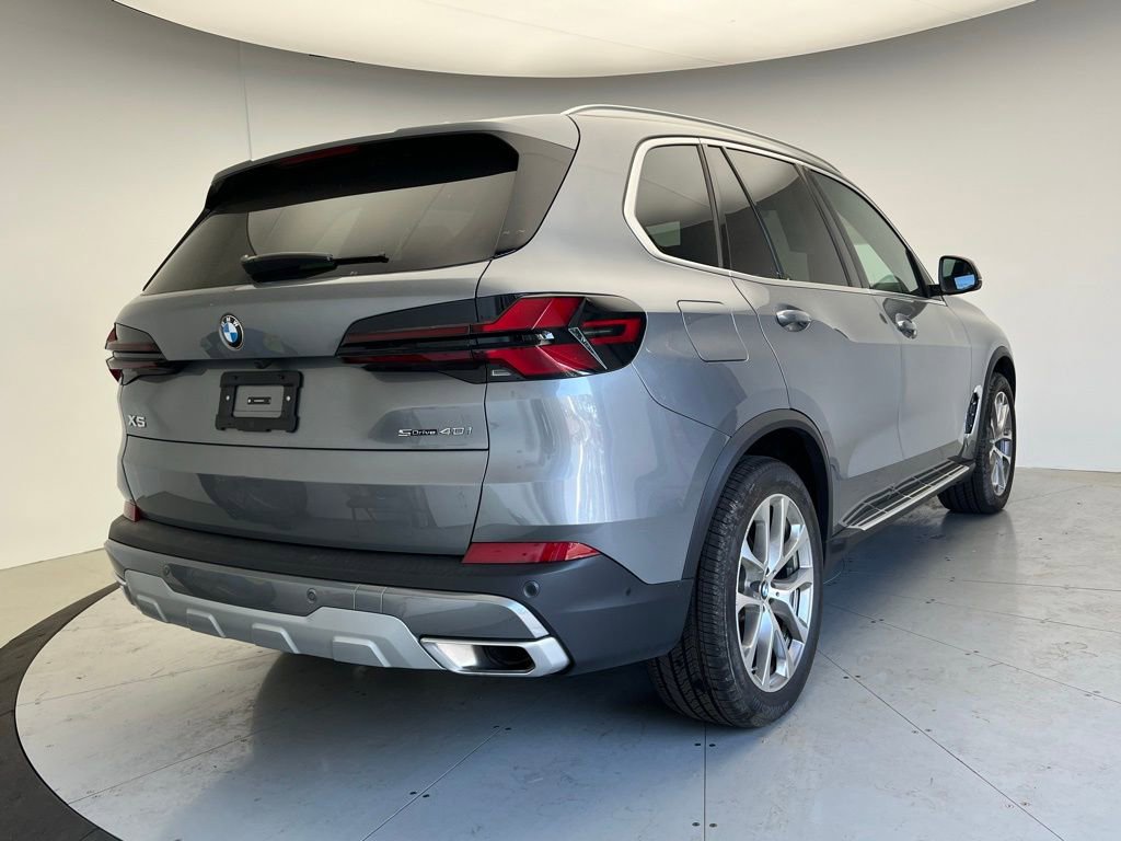 Certified 2026 BMW X5 sDrive40i RWD image 3