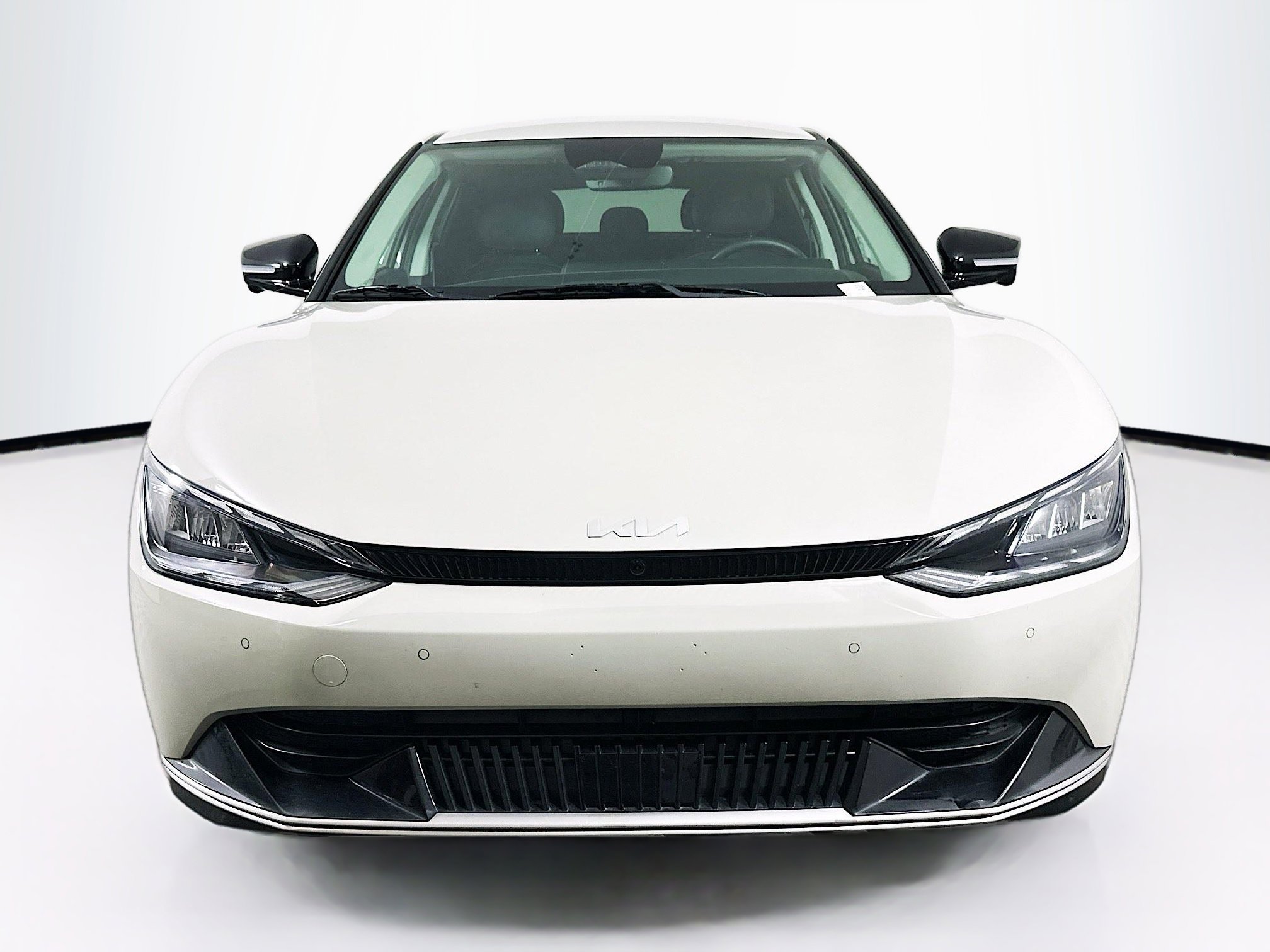 Used 2024 Kia EV6 Wind w/ Wind Technology Package RWD image 2