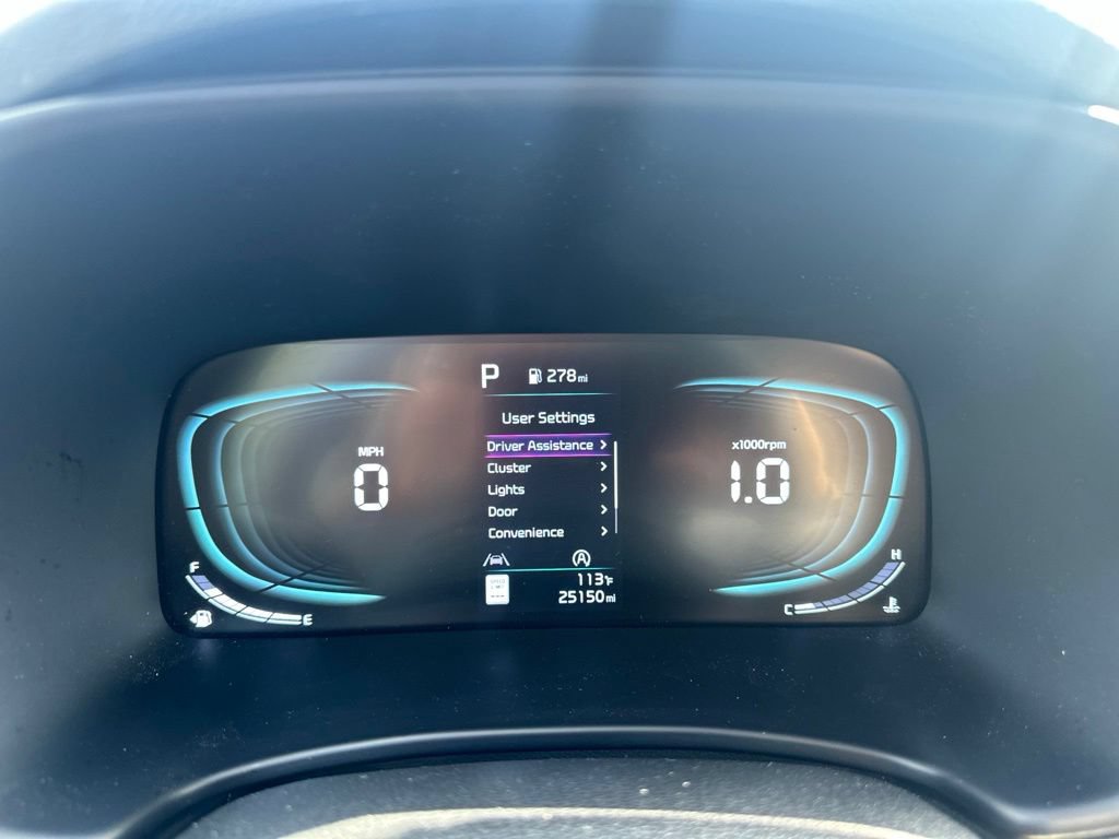 Used 2025 Kia Soul LX w/ LX Technology Package FWD image 5