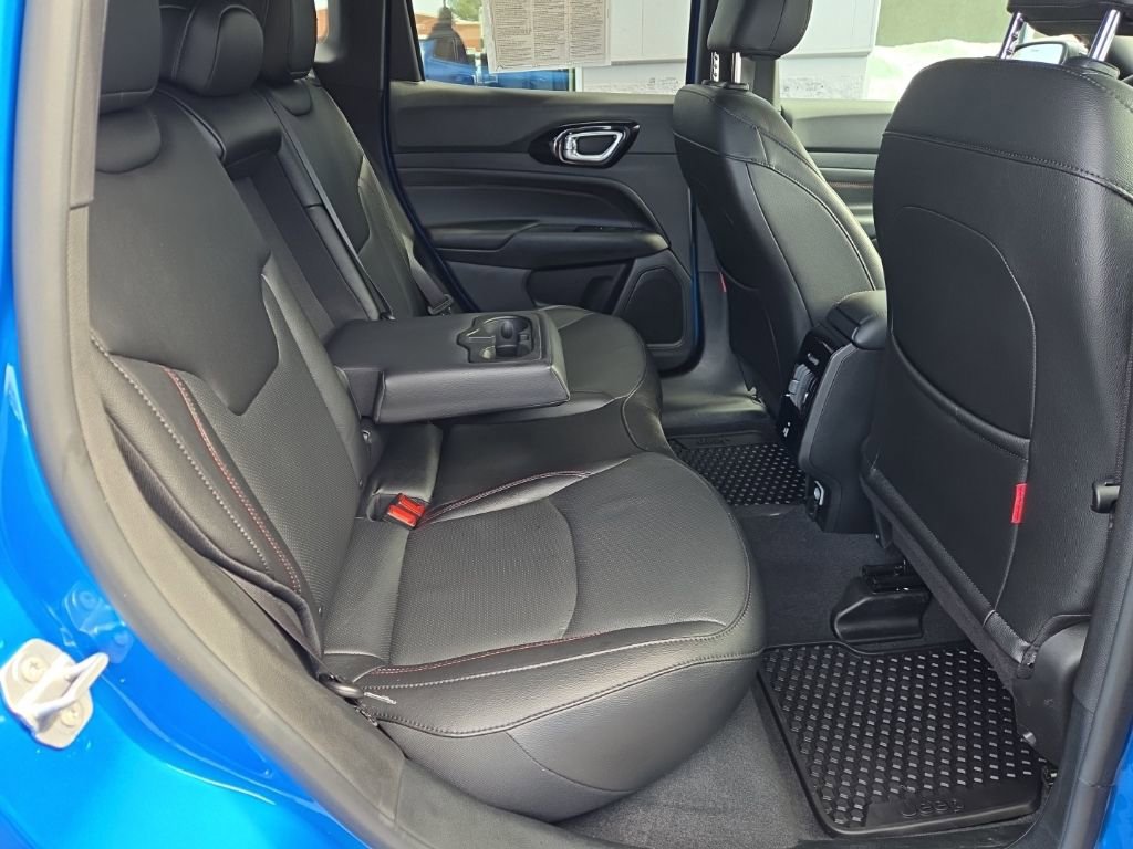Used 2024 Jeep Compass Trailhawk w/ Trailhawk Elite Group image 32