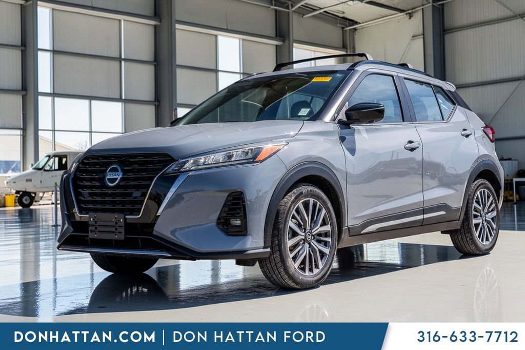 Used 2021 Nissan Kicks SR w/ SR Premium Package image 1