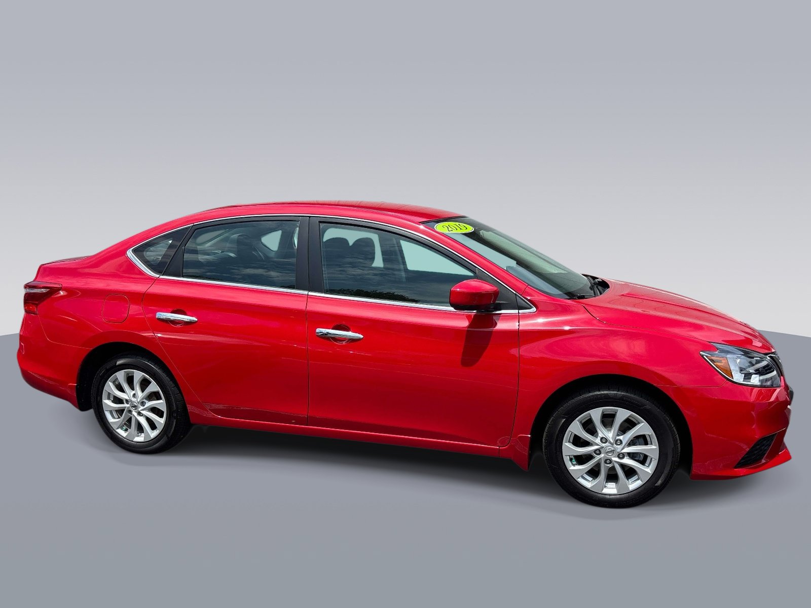 Used 2019 Nissan Sentra SV FWD image 2