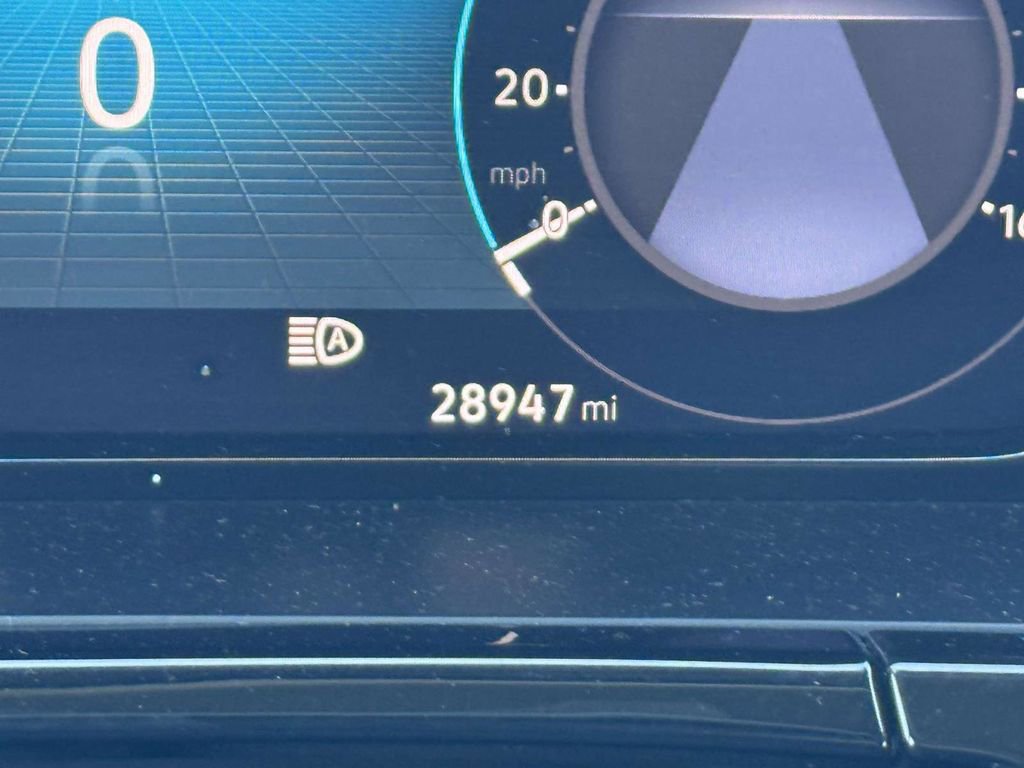 Used 2025 Volkswagen Atlas SE AWD/4WD image 20