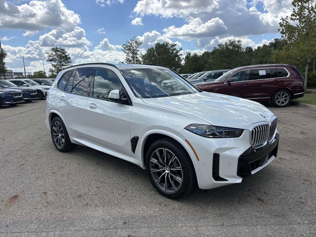 New 2026 BMW X5 xDrive40i w/ M Sport Package