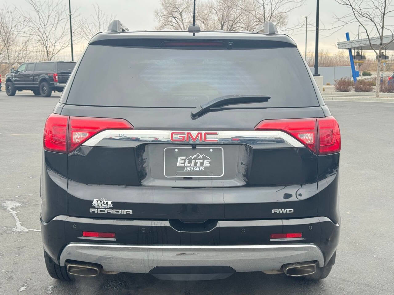 Used 2018 GMC Acadia Denali image 7