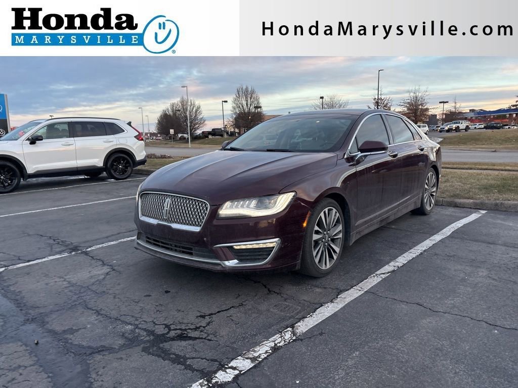Used 2017 Lincoln MKZ Select image 1
