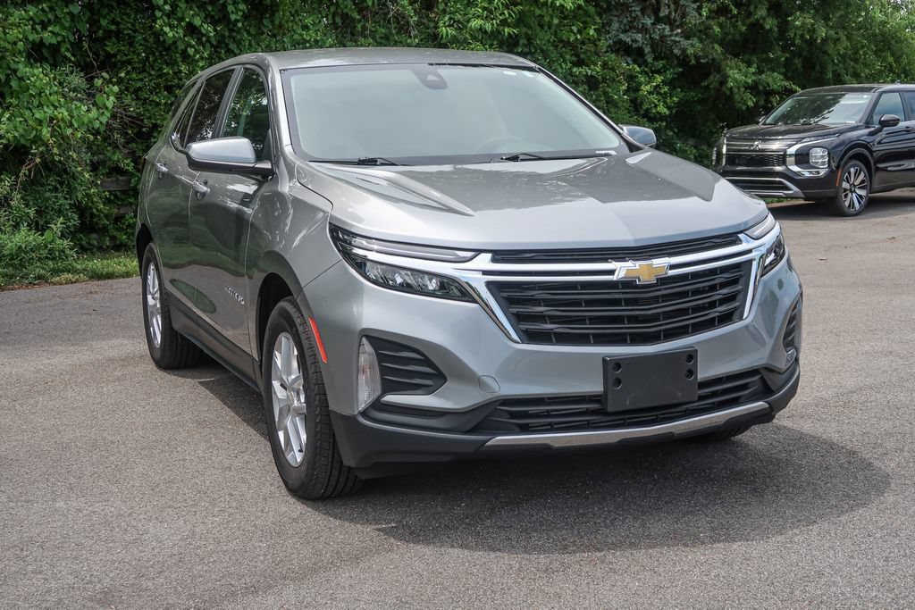 Used 2023 Chevrolet Equinox LT w/ LPO, Floor Liner Package FWD image 6