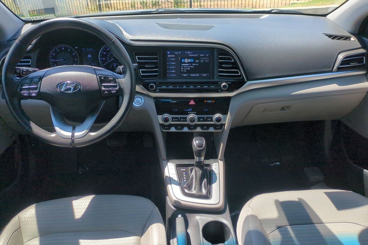 Used 2020 Hyundai Elantra Limited FWD image 20
