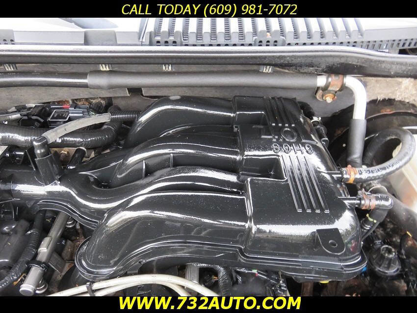 Used 2010 Ford Explorer XLT image 24