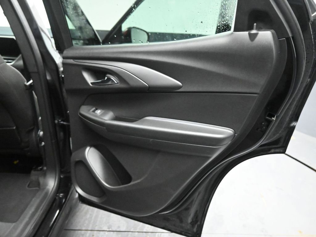 Used 2025 Chevrolet TrailBlazer LT w/ Driver Confidence Package image 20