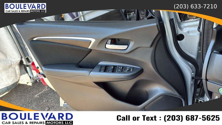 Used 2015 Honda Fit LX image 22