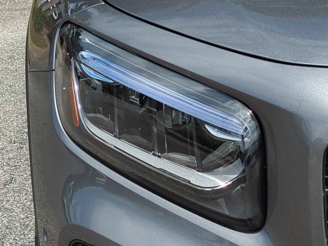 New 2026 Mercedes-Benz GLB 250 image 10