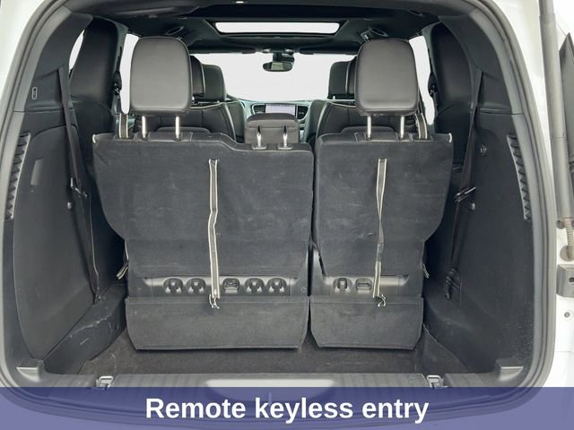 Used 2025 Chrysler Pacifica Limited image 22