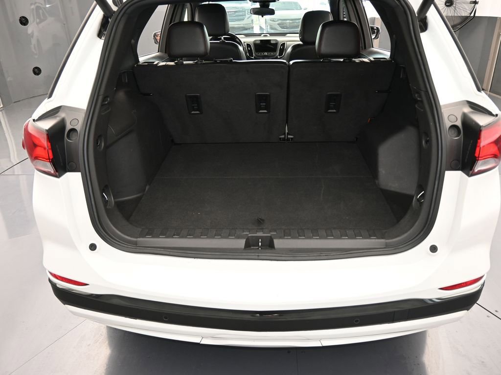 Used 2022 Chevrolet Equinox RS w/ Infotainment Package image 44