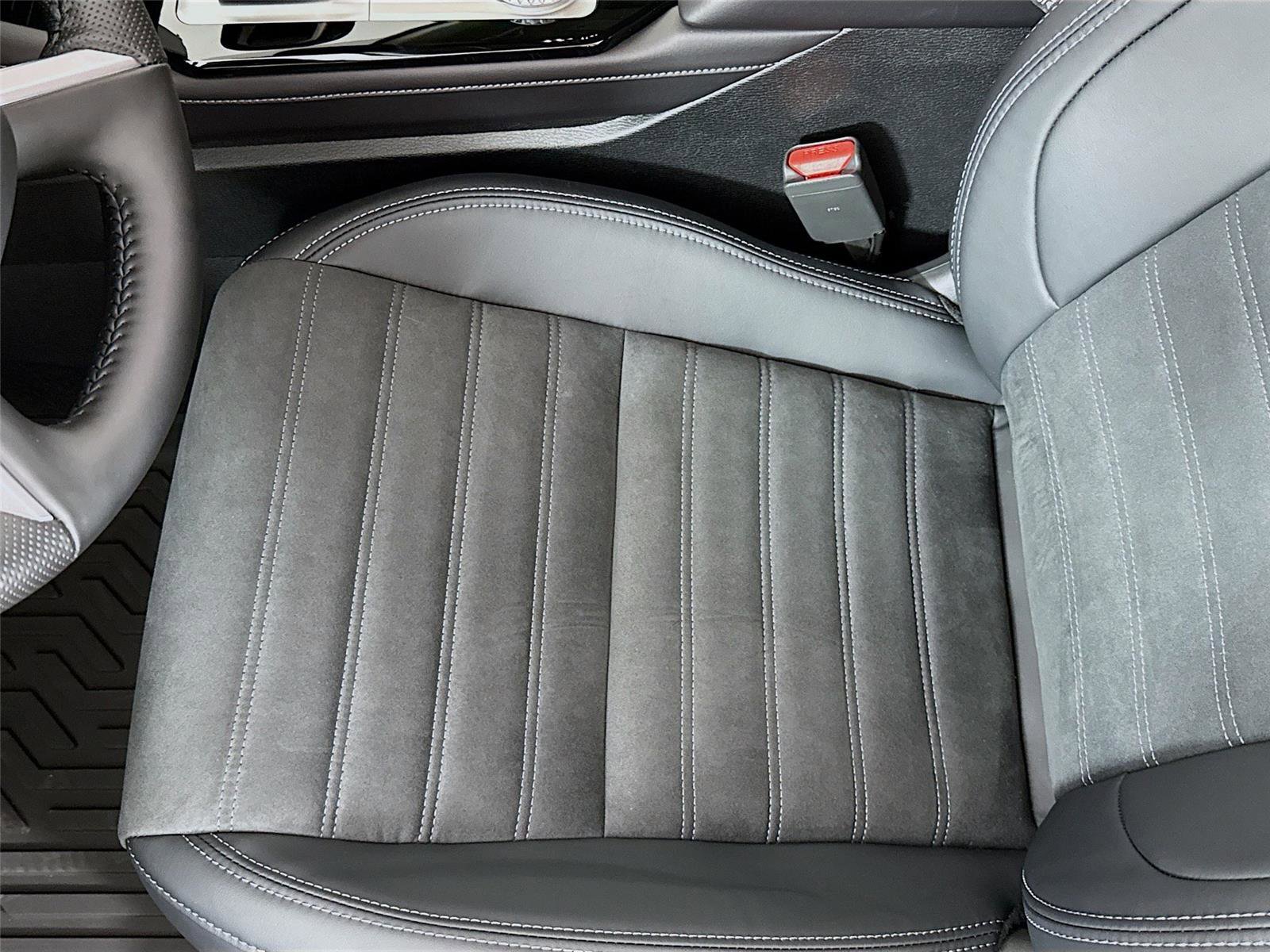 New 2026 Mitsubishi Outlander SE image 20