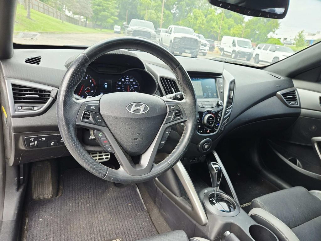 Used 2017 Hyundai Veloster Turbo w/ Tech Package 02 FWD image 10