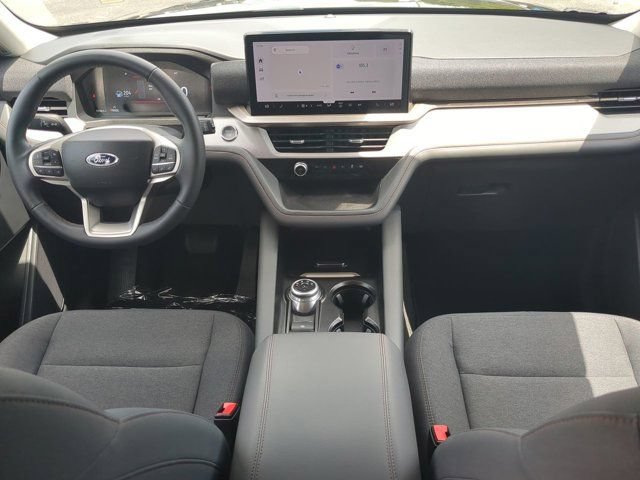 Used 2025 Ford Explorer Active RWD image 13