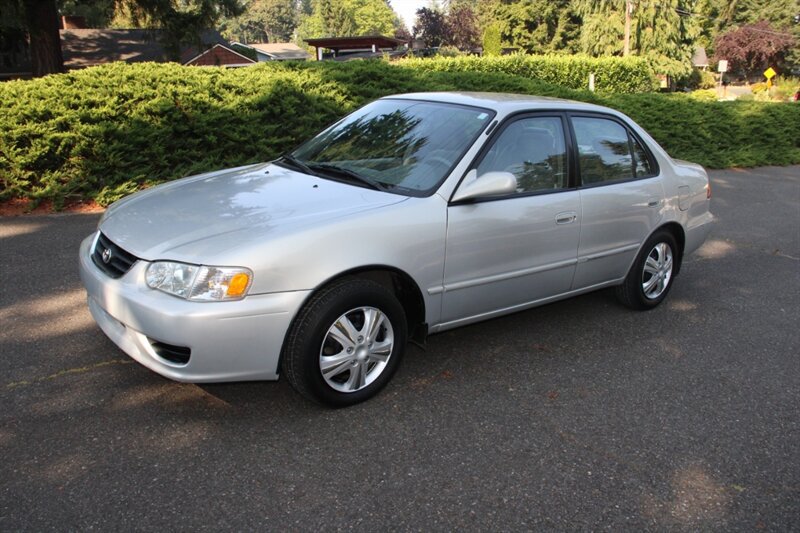 Used 2002 Toyota Corolla LE FWD image 1