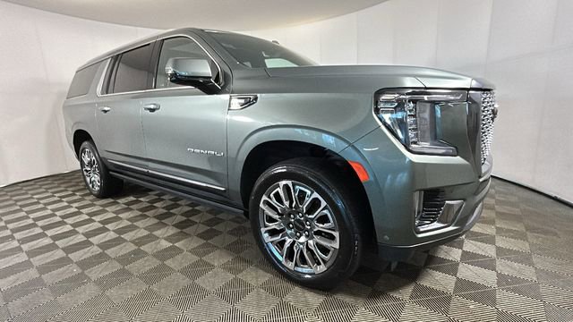 Used 2024 GMC Yukon XL Denali Ultimate w/ LPO, Floor Liner Package AWD/4WD image 2