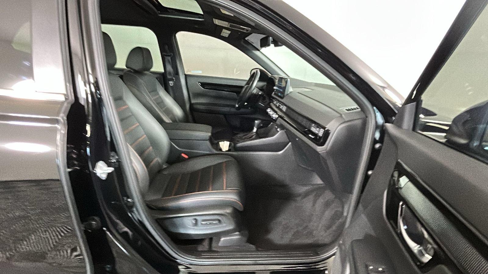 Used 2024 Honda CR-V Sport Touring image 33