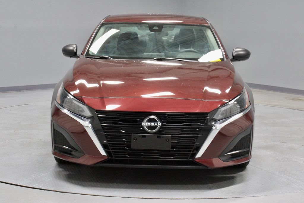 Certified 2024 Nissan Altima 2.5 SV FWD image 5