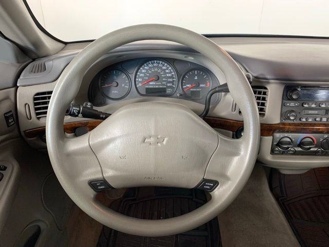 Used 2000 Chevrolet Impala w/ Preferred Equipment Group FWD image 16