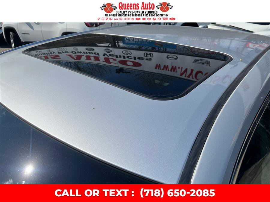 Used 2013 Toyota Camry SE FWD image 13