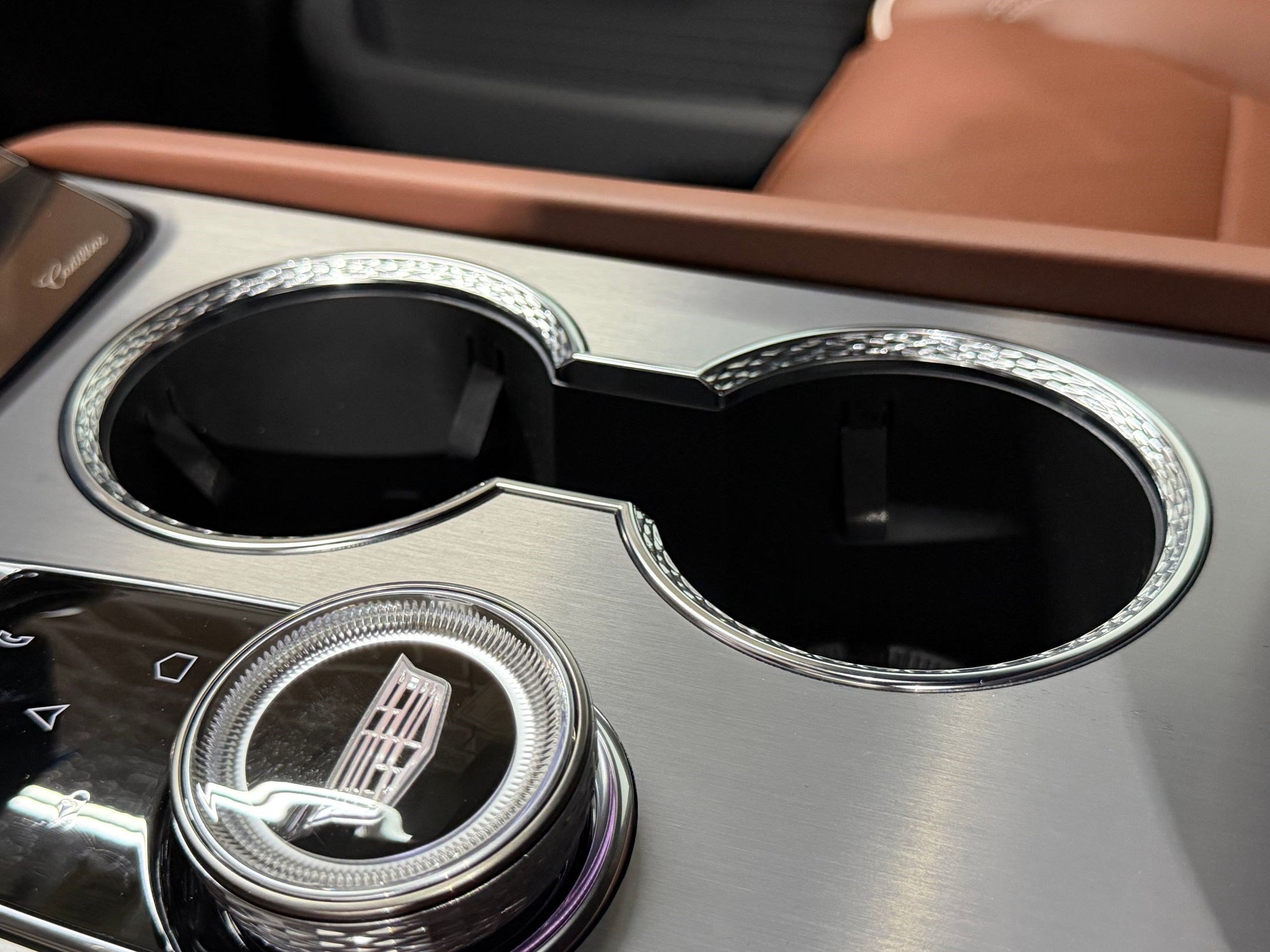 New 2026 Cadillac Vistiq Platinum AWD/4WD image 35